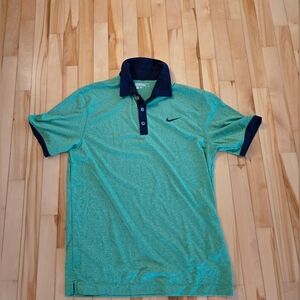 Nike Men's Polo Shirt in Green with Navy Accents Size Medium